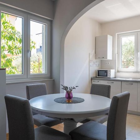 Modern Apartment Edda - Quiet Area - Close To Old Town And Beaches Zadar Buitenkant foto