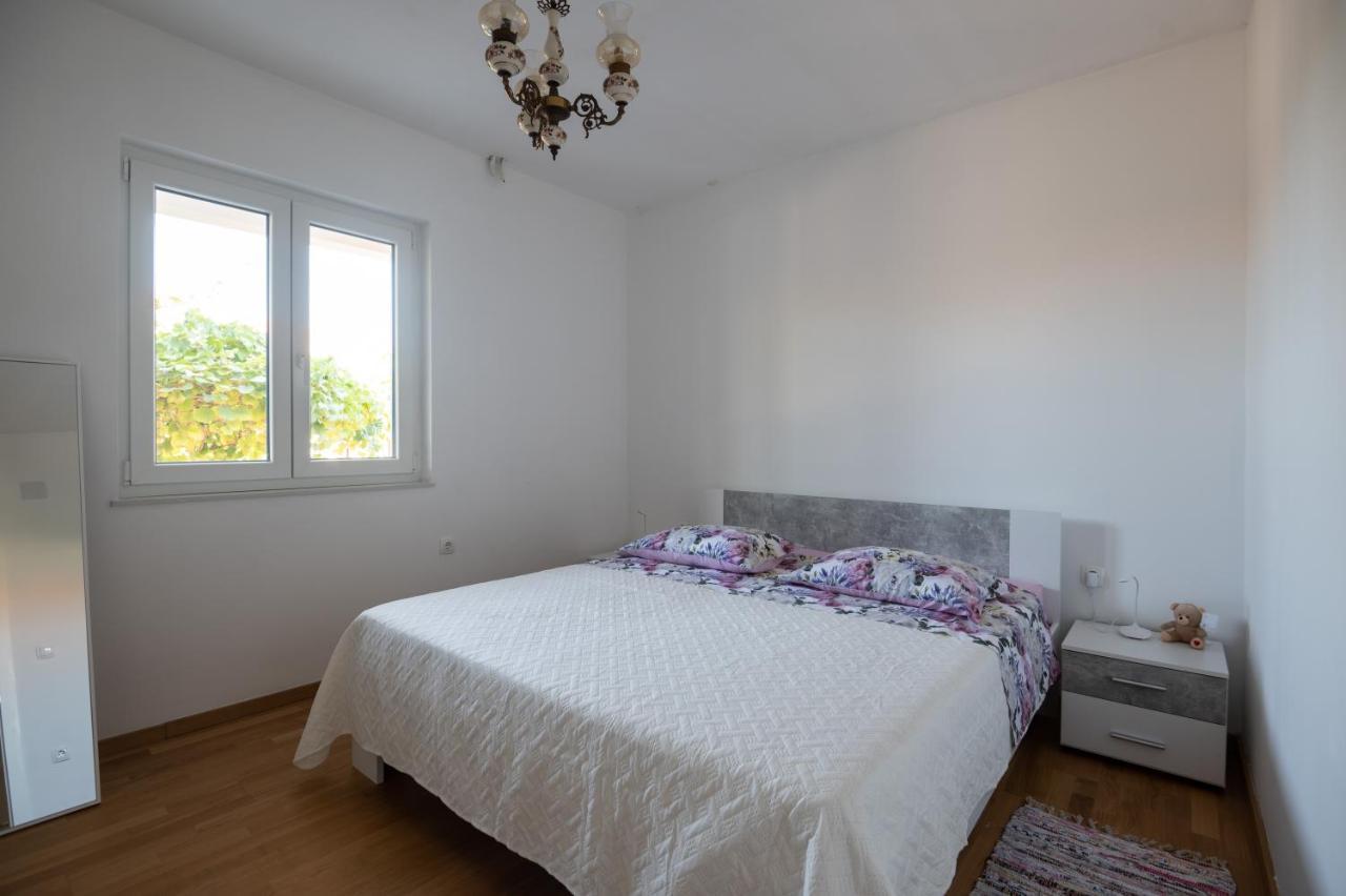 Modern Apartment Edda - Quiet Area - Close To Old Town And Beaches Zadar Buitenkant foto
