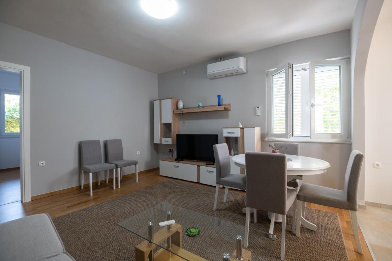 Modern Apartment Edda - Quiet Area - Close To Old Town And Beaches Zadar Buitenkant foto