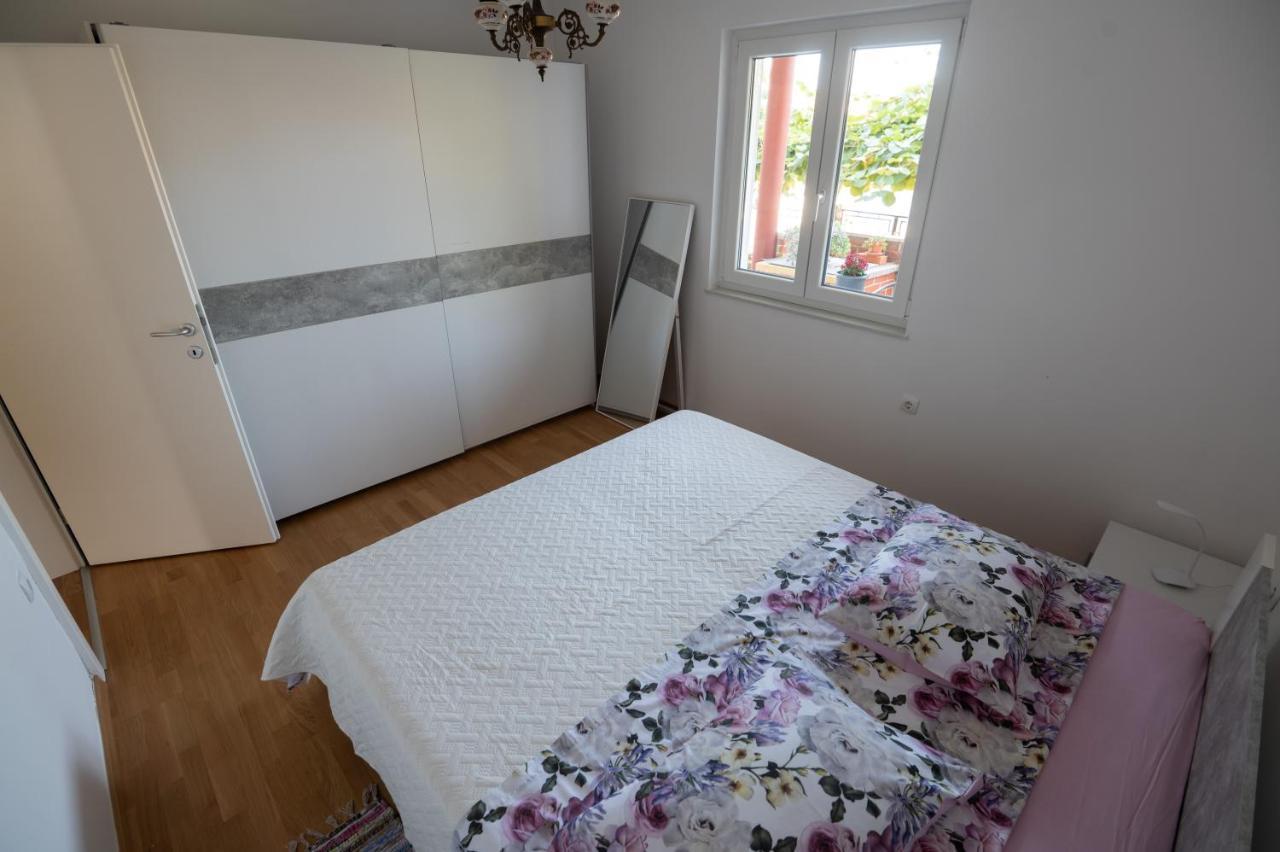 Modern Apartment Edda - Quiet Area - Close To Old Town And Beaches Zadar Buitenkant foto