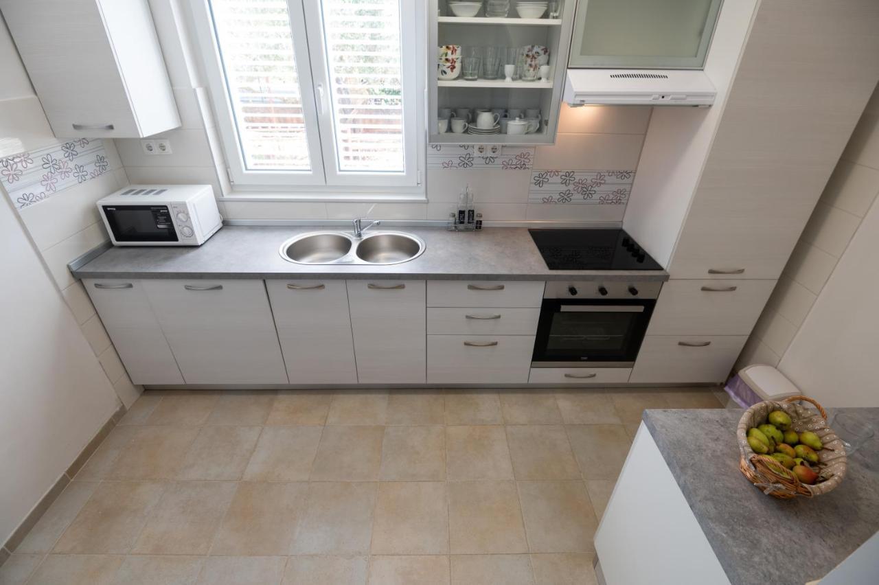 Modern Apartment Edda - Quiet Area - Close To Old Town And Beaches Zadar Buitenkant foto