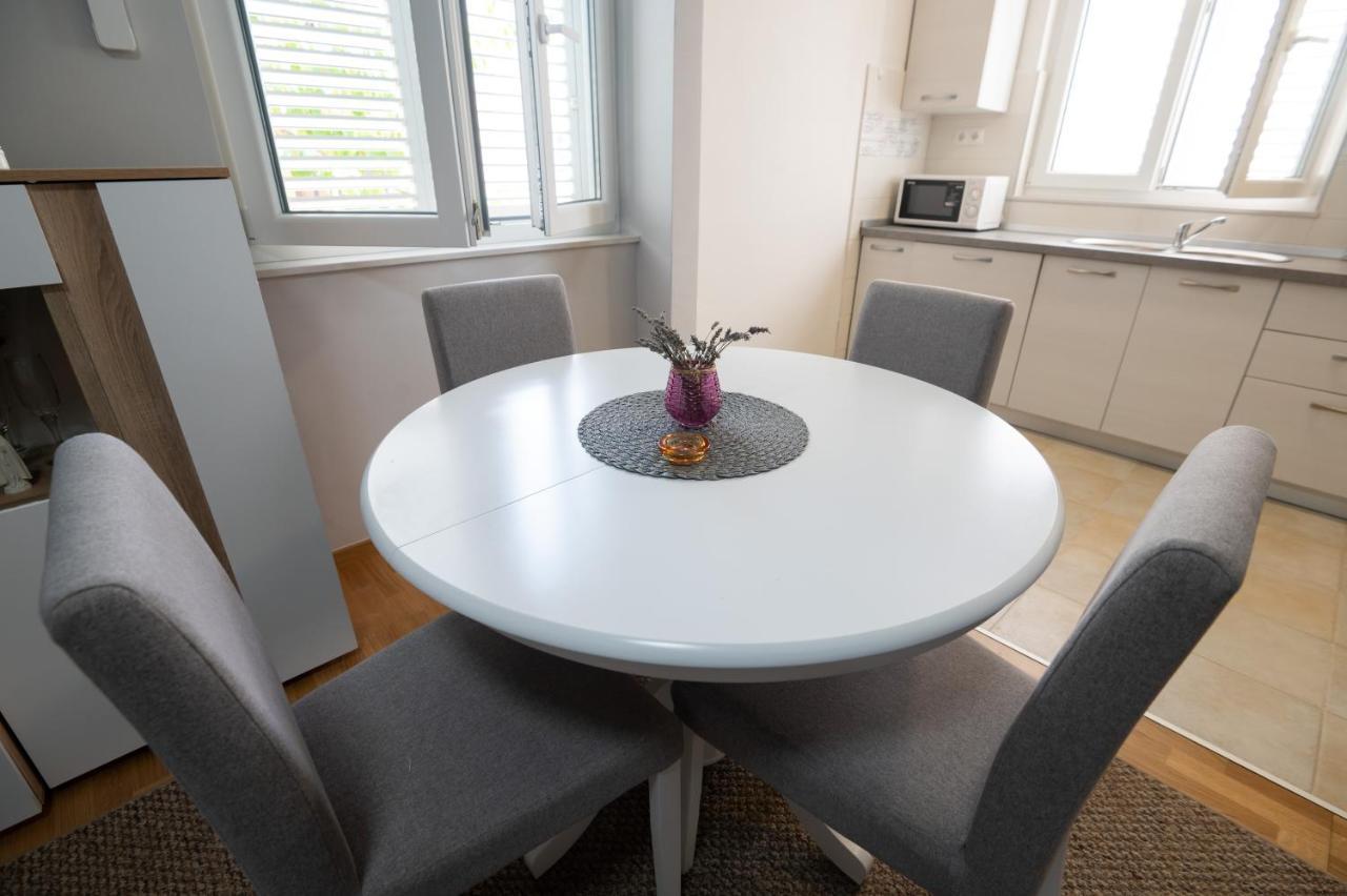 Modern Apartment Edda - Quiet Area - Close To Old Town And Beaches Zadar Buitenkant foto